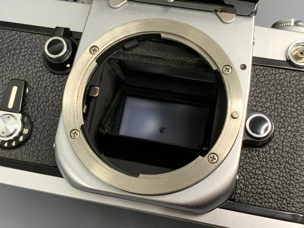 Nikon F2
