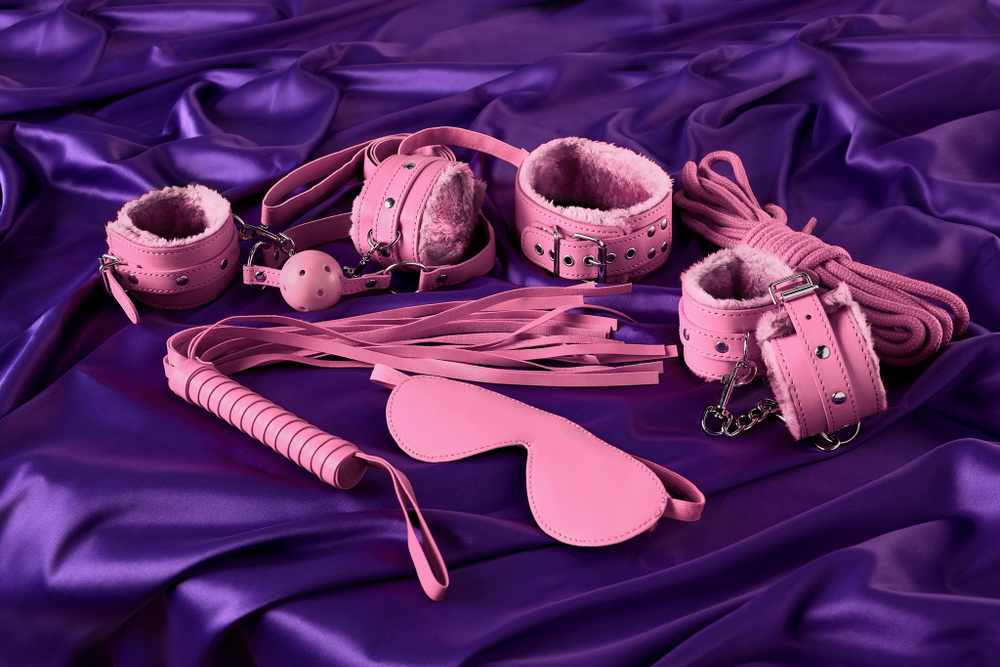 Набор для ролевых игр BDSM Nice розовый 7 предметов