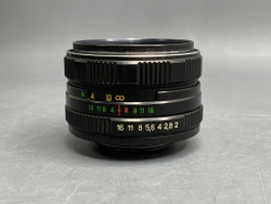 MC Helios-44M-7 внутри небольшой маслянистый развод