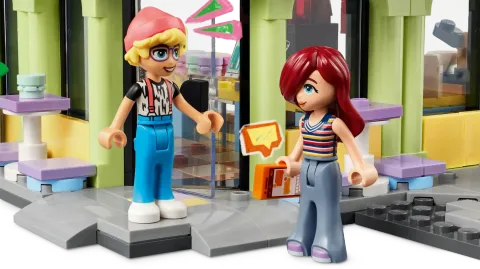 Конструктор LEGO Friends 42618 Кафе в Хартлейк-Сити