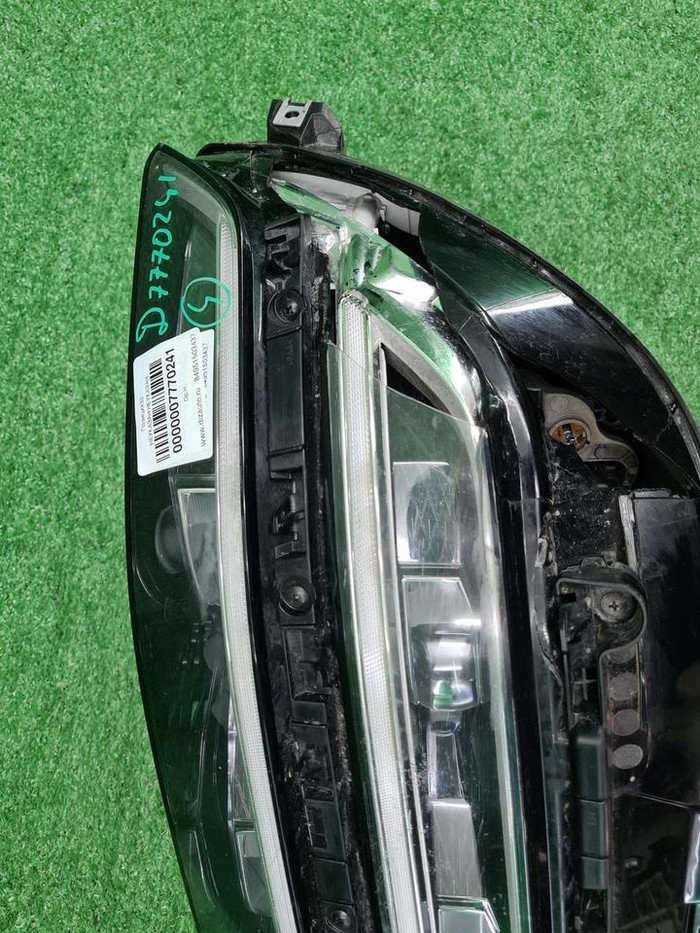 Фара левая Genesis GV80 (2020-2023) LED