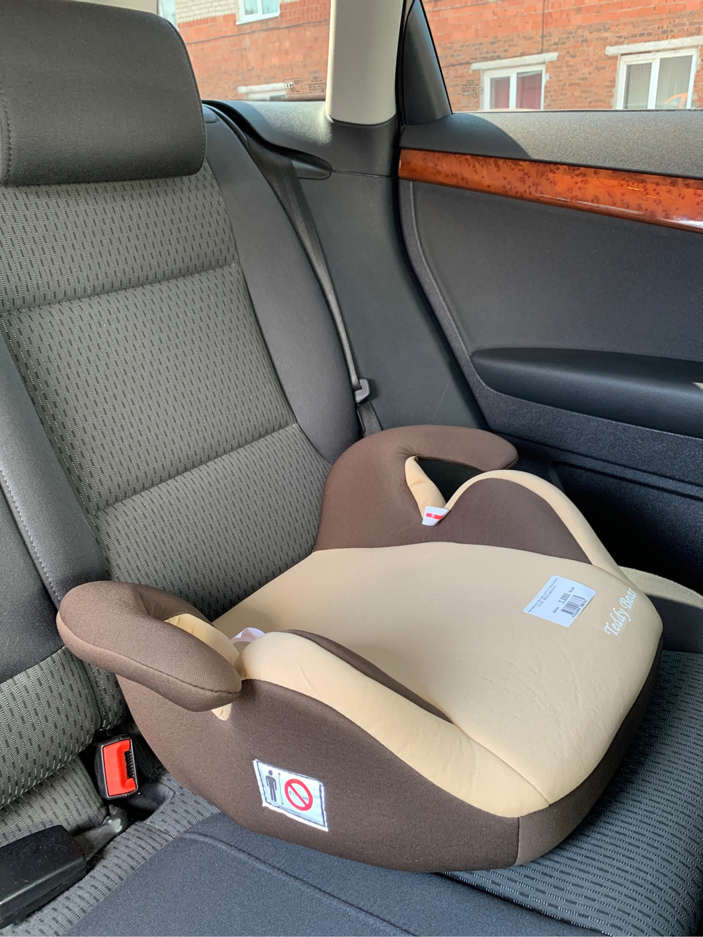 Автокресло (бустер) LB 311 (Teddy Bear) ПК (57. BROWN+BEIGE)