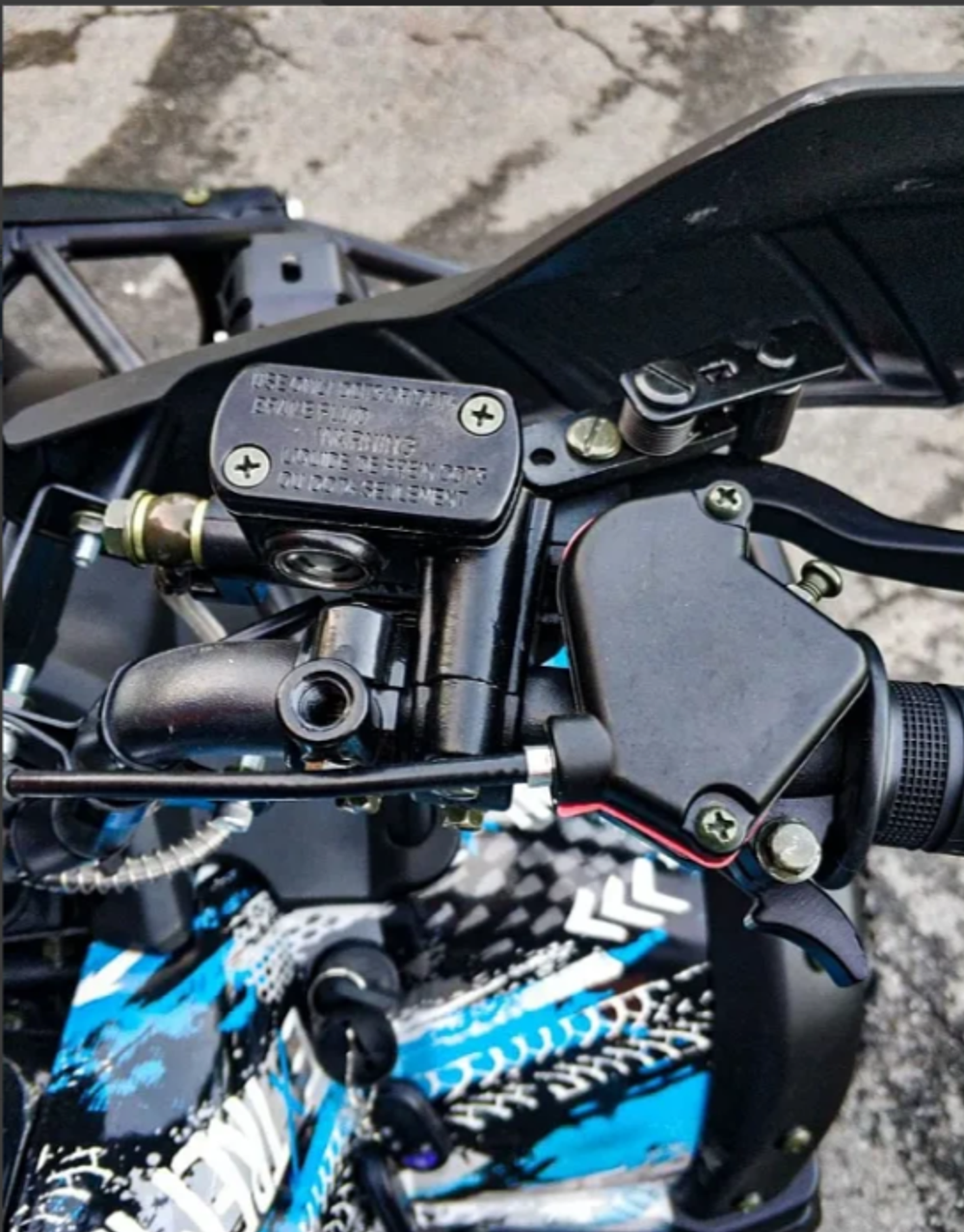 Квадроцикл Grizzly 200