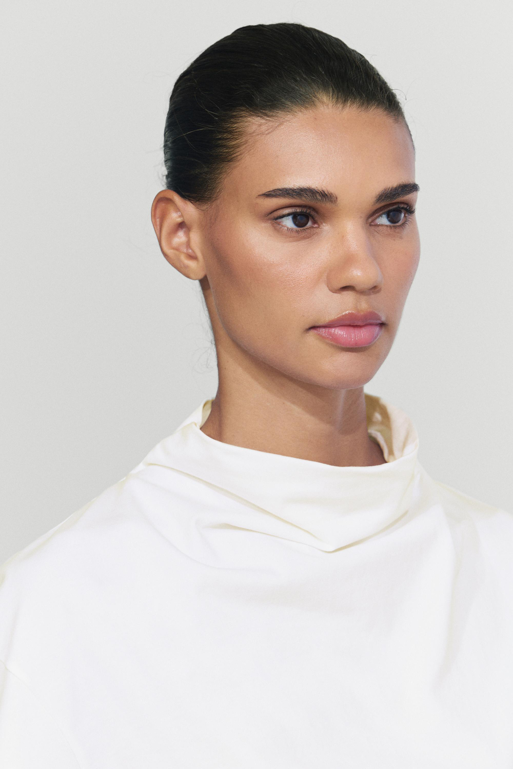 Massimo Dutti Футболка из 100% хлопка с драпированным воротом, белый