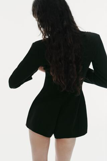 ZARA КОРОТКИЙ КОМБИНЕЗОН С ПОДПЛЕЧНИКАМИ, ЧЕРНЫЙ