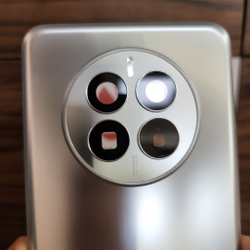 Крышка для Huawei Mate 50 оригинальная (заднее стекло) цвет: серебристый