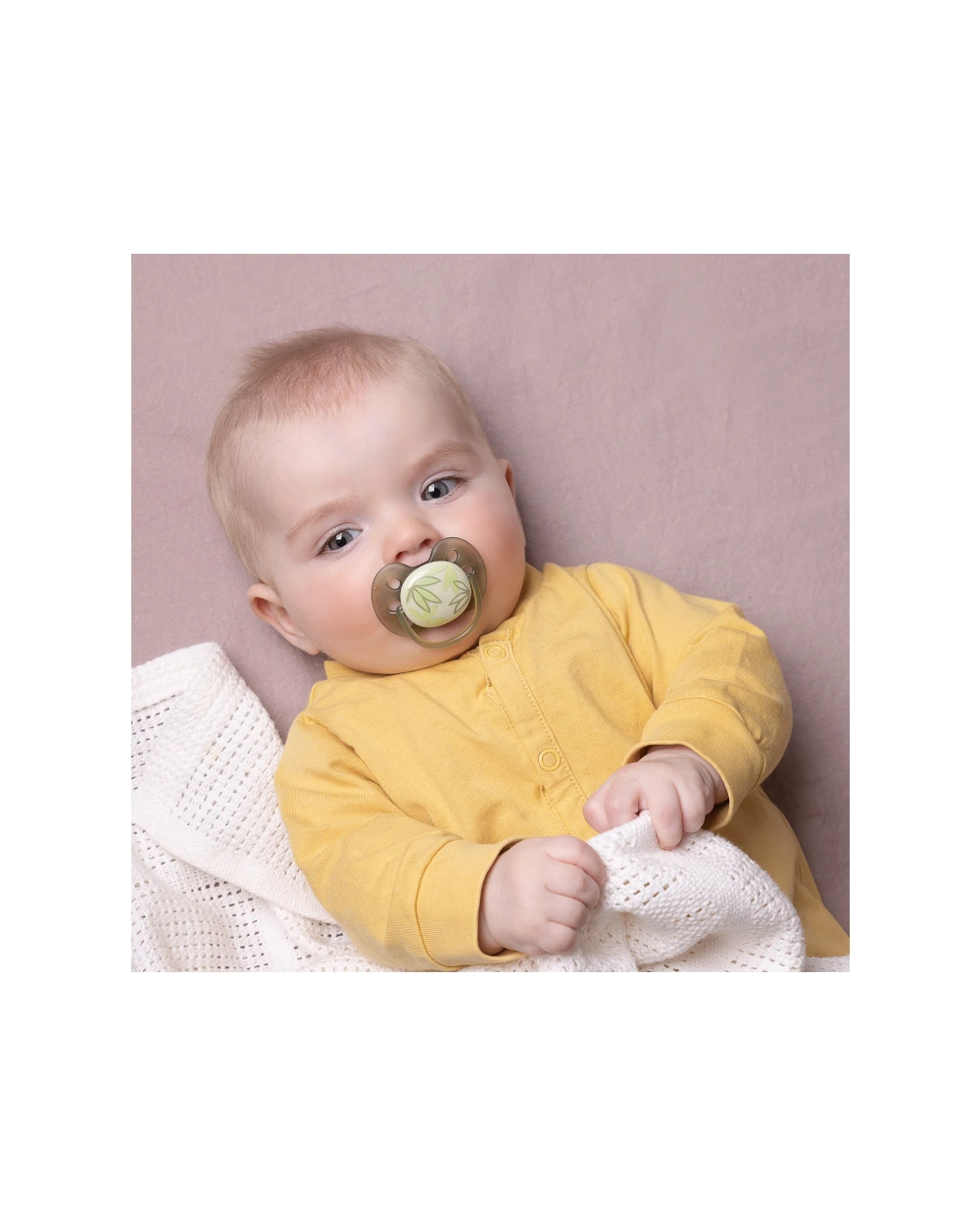 Пустышка Philips Avent ultra soft SCF091/07 с футляром для хранения и стерилизации 0-6месяцев 2шт