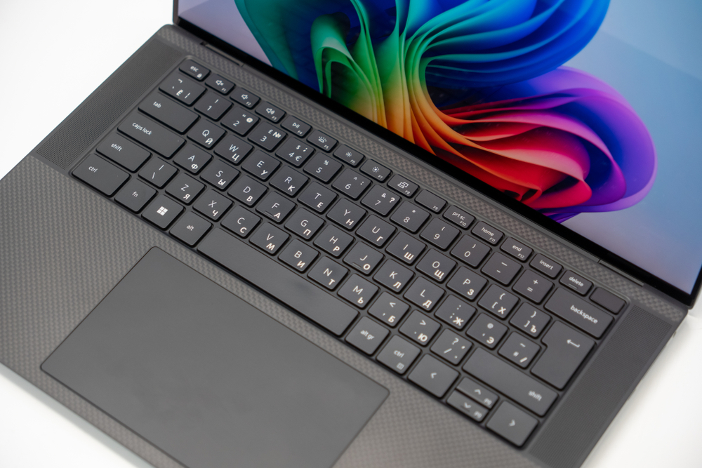 Ноутбук Dell Precision 5560 ( i7-11850H / Quadro T1200 )