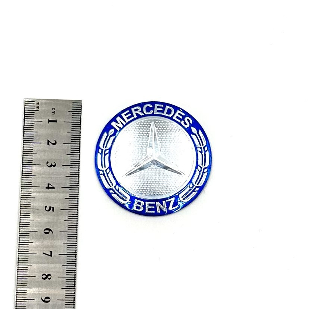 Наклейка Mercedes круглая объемная (эмблема Мерседес, 5х5см). Серебристая с синим