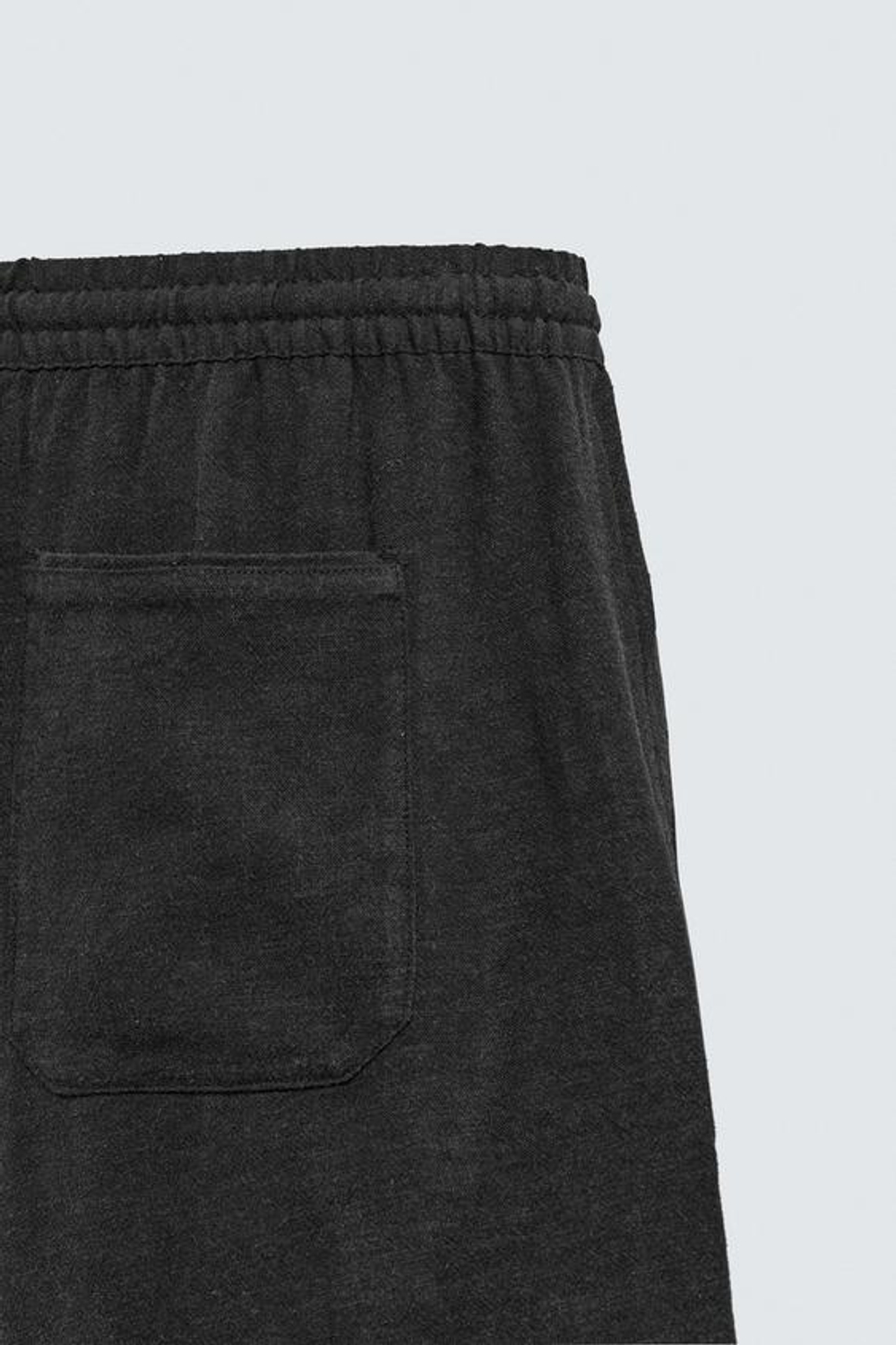 ZARA БЕРМУДЫ RELAXED FIT ИЗ ВИСКОЗЫ И ЛЬНА, ЧЕРНЫЙ