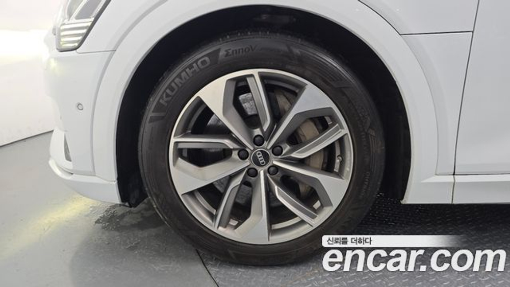 Audi e-tron 55 Quattro — 2022