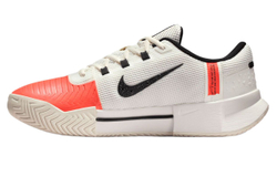 Теннисные кроссовки Nike Zoom GP Challenge 1.5 Premium - sail/turf orange/blue ribbon heather/black