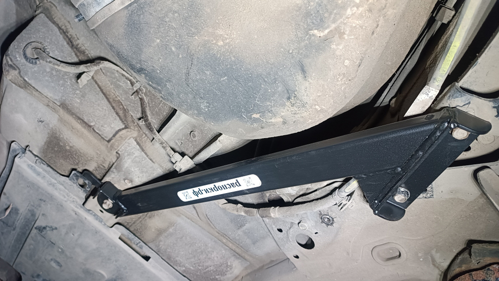 Распорки средние нижние боковые Subaru Outback 5 (BS), Subaru Legacy 6 (BN, BS) (ПОД ЗАКАЗ)