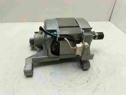 LAVAMAT47330 кт257 Двигатель 5 контактов для стиральной машины AEG LAVAMAT47330 б/у