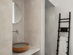 TRAVERTINO WALL
