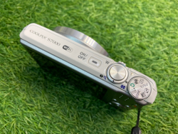 Nikon Coolpix S7000