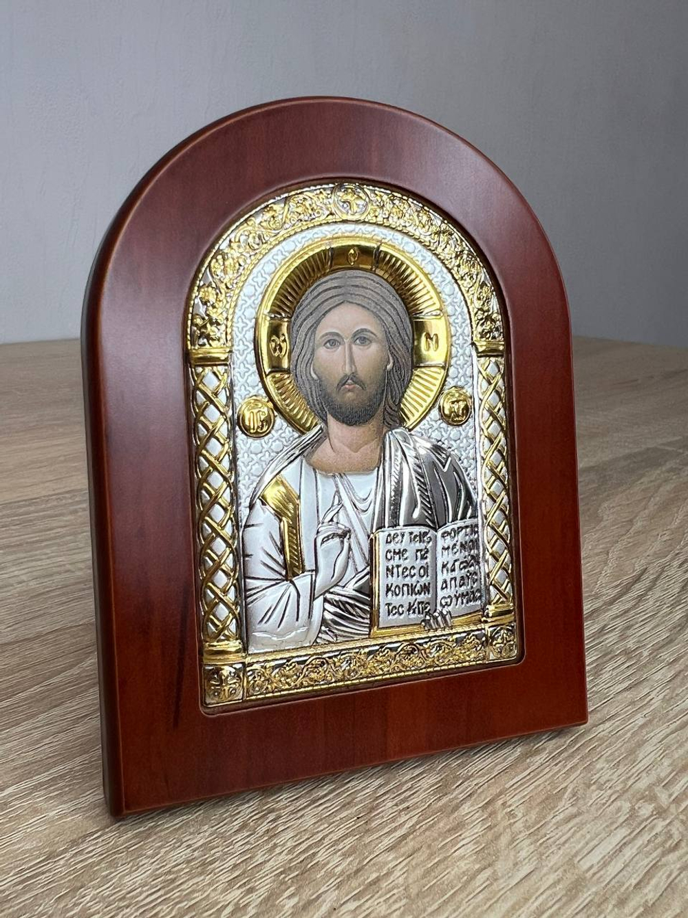 Спаситель, икона арочная, красное дерево, 75х103