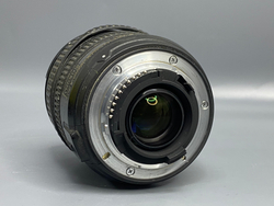Nikon AF-S DX Zoom-NIKKOR 18–70mm f/3.5–4.5G IF-ED — корпус побит