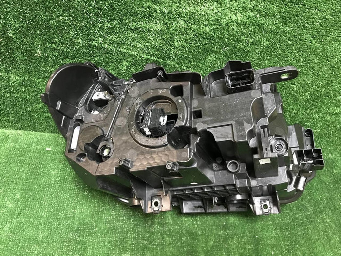 Фара левая BMW X1 F48 (2019-2022) LED
