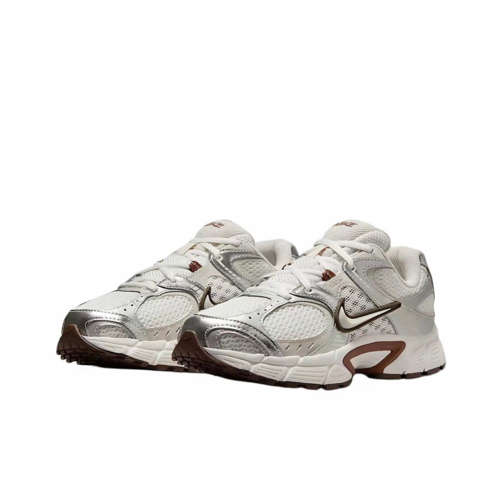 Nike V5 RNR "Sail Fauna Brown"