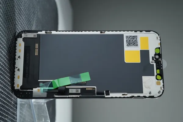 Дисплей iPhone 12/12 Pro - Salaman LCD