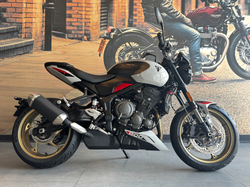Triumph Trident 800, 2026