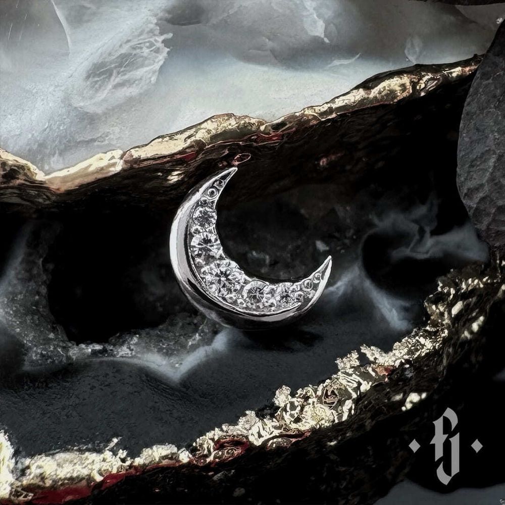 Накрутка "Lunation" - Белое золото - White CZ Накрутка "Lunation" - Белое золото - White CZ