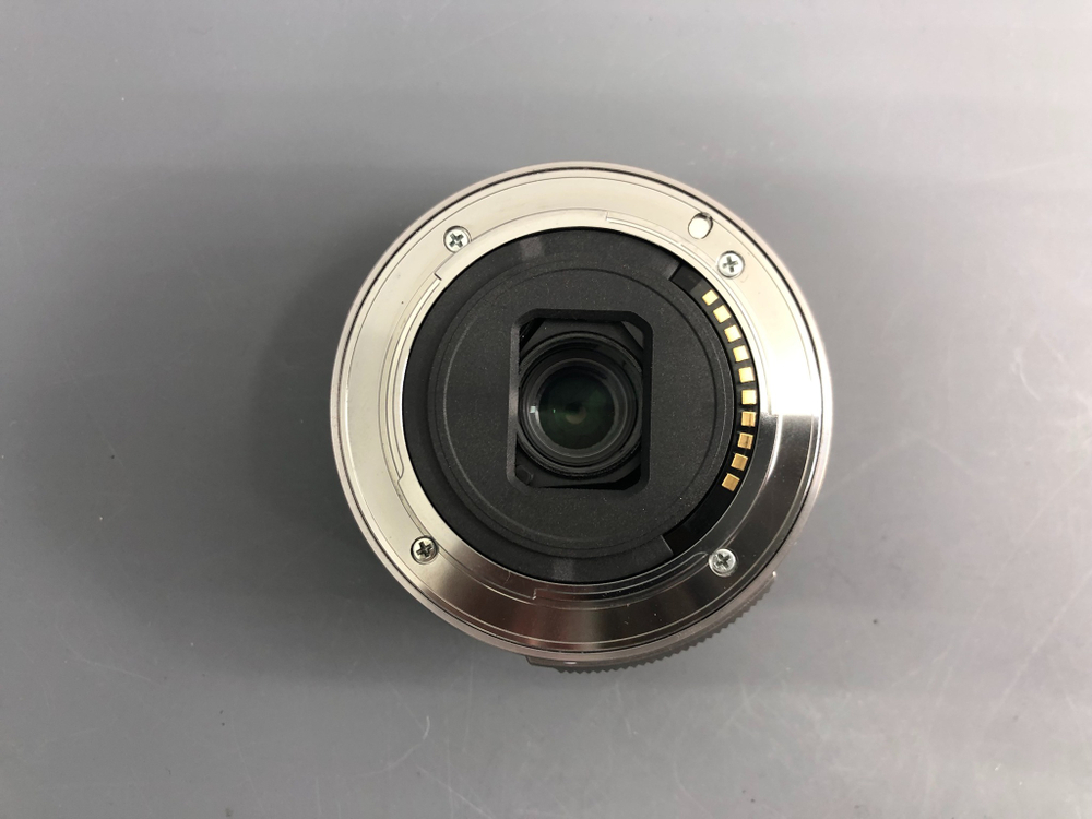 Sony E 16-50mm 3.5-5.6 PZ OSS