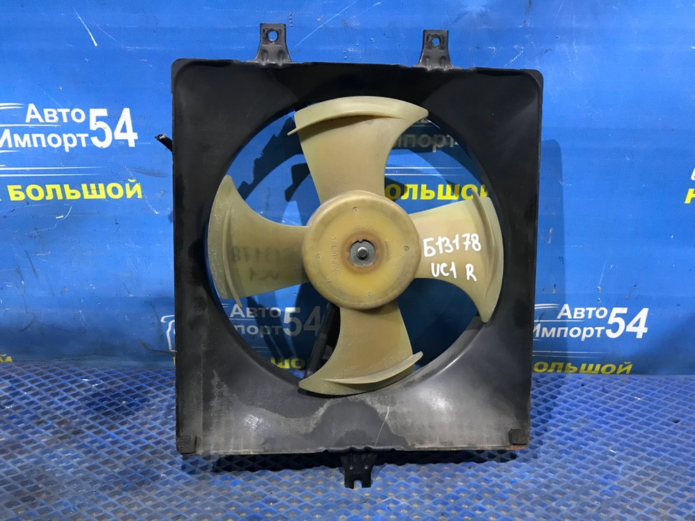 Диффузор радиатора кондиционера Honda INSPIRE 2003-2007