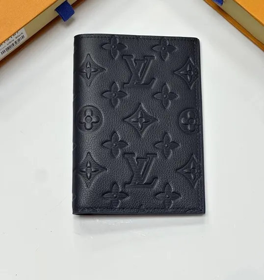 Обложка для паспорта Louis Vuitton Monogram