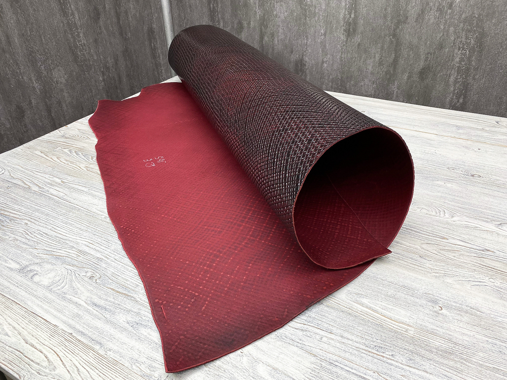 Тречиа Олд цв. Бордовый / Treccia Old Bordo, толщ. 3,0+ мм, ременная кожа