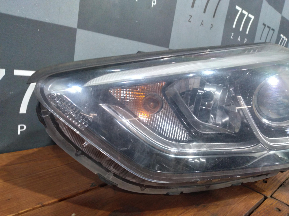Фара левая Hyundai Santa Fe 3 (DM) 15-18 Б/У Оригинал 921032W601
