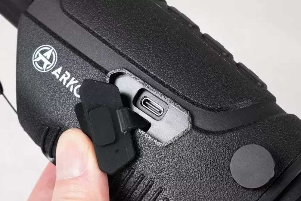 Тепловизионный монокуляр Arkon Nevis SN25