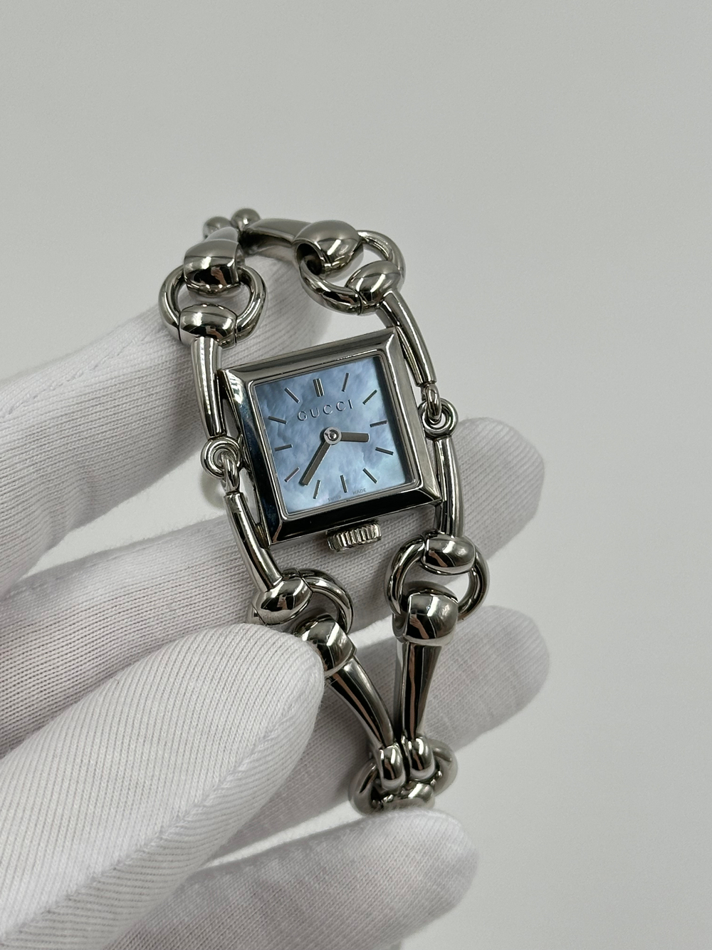 Часы Gucci Signoria