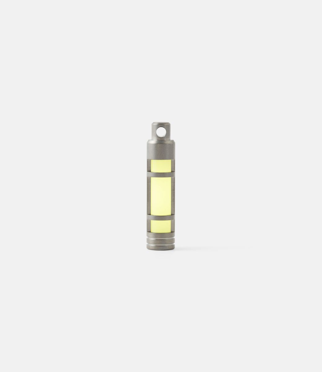 TEC T3 Embrite — светящийся брелок