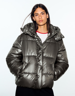 Женская стеганая куртка оверсайз с капюшоном - BERSHKA
