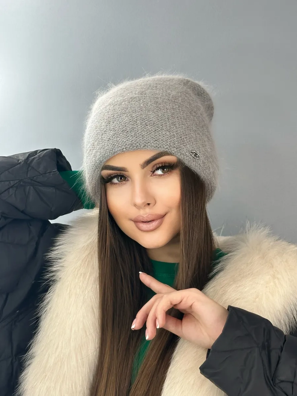шапка зимняя вязаная ангора с пайетками