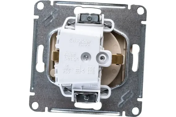 Розетка Systeme Electric ATLASDESIGN с заземлением с крышкой и шторкой шампань 38180