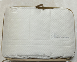 Покрывало 270x270 Blumarine Primizia burro молочного цвета