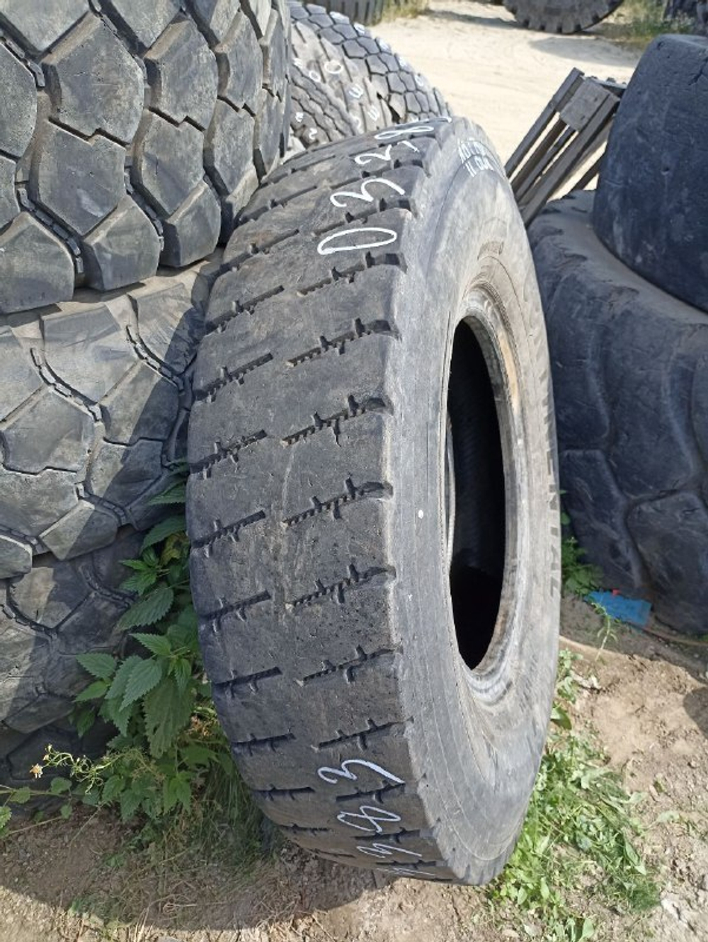 325/95R24 Continental HDC1 шина б/у