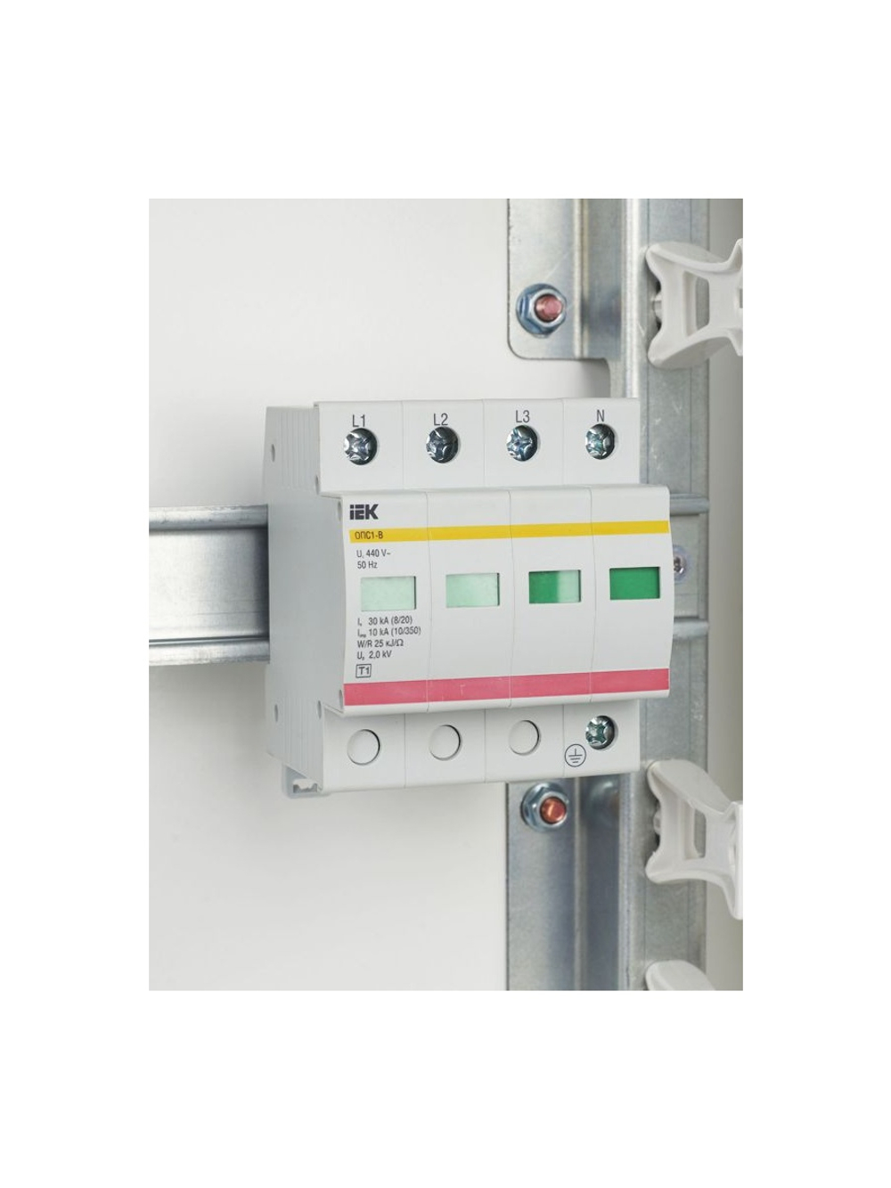 Ограничитель перенапряжения ОПС1-B 4P KARAT IEK MOP20-4-B