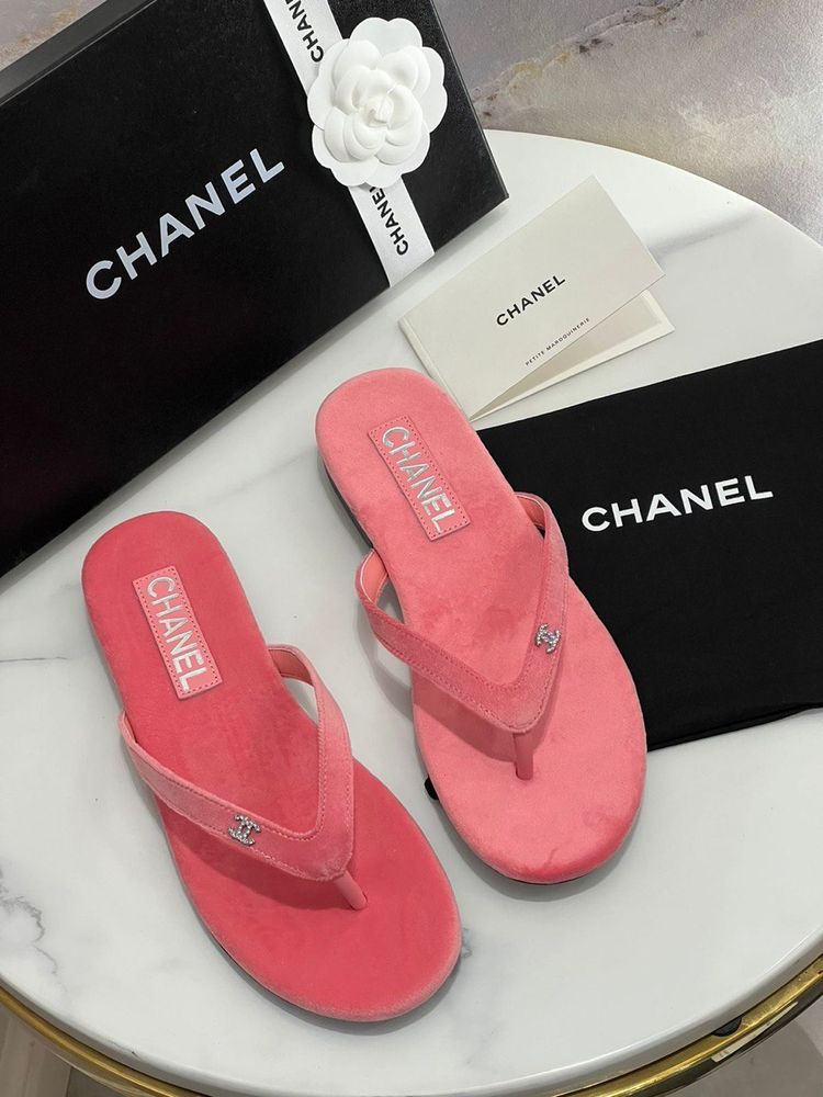 Часы CHANEL