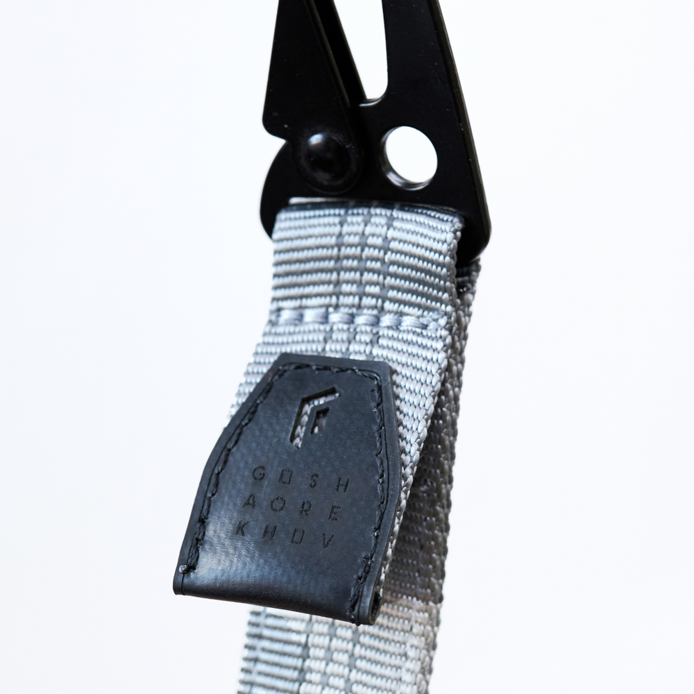 Брелок GO Key Holder серый