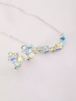 Серьги гроздья Мираж с кубиками-хамелеонами Swarovski