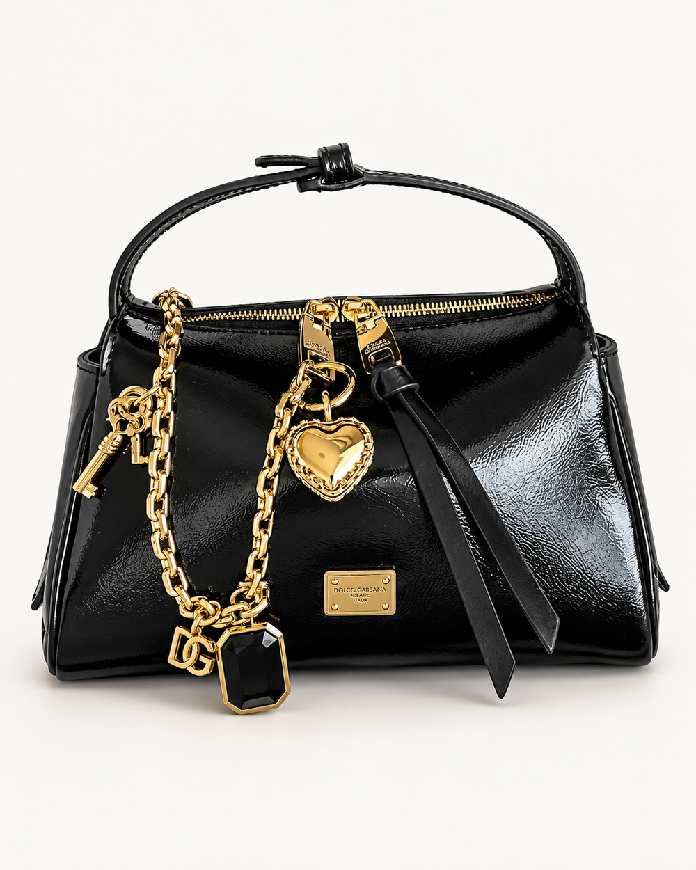 Женская сумка Dolce&Gabbana Vittoria — чёрная, лаковая