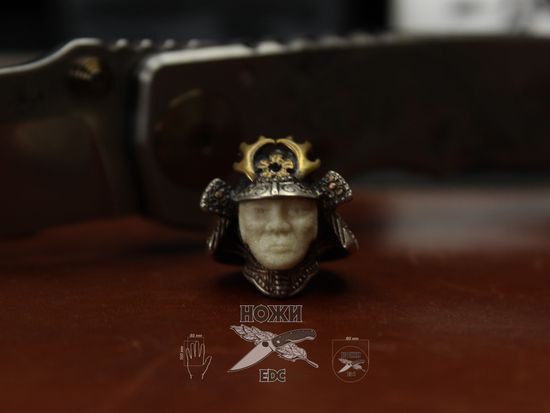 Складной нож Spartan Blades Hersey Folder "KOI"  SB/SF5KOI c клинком из стали CPM-S45VN, рукоять титан