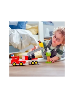 Конструктор LEGO Duplo 10969 Пожарная машина с мигалкой