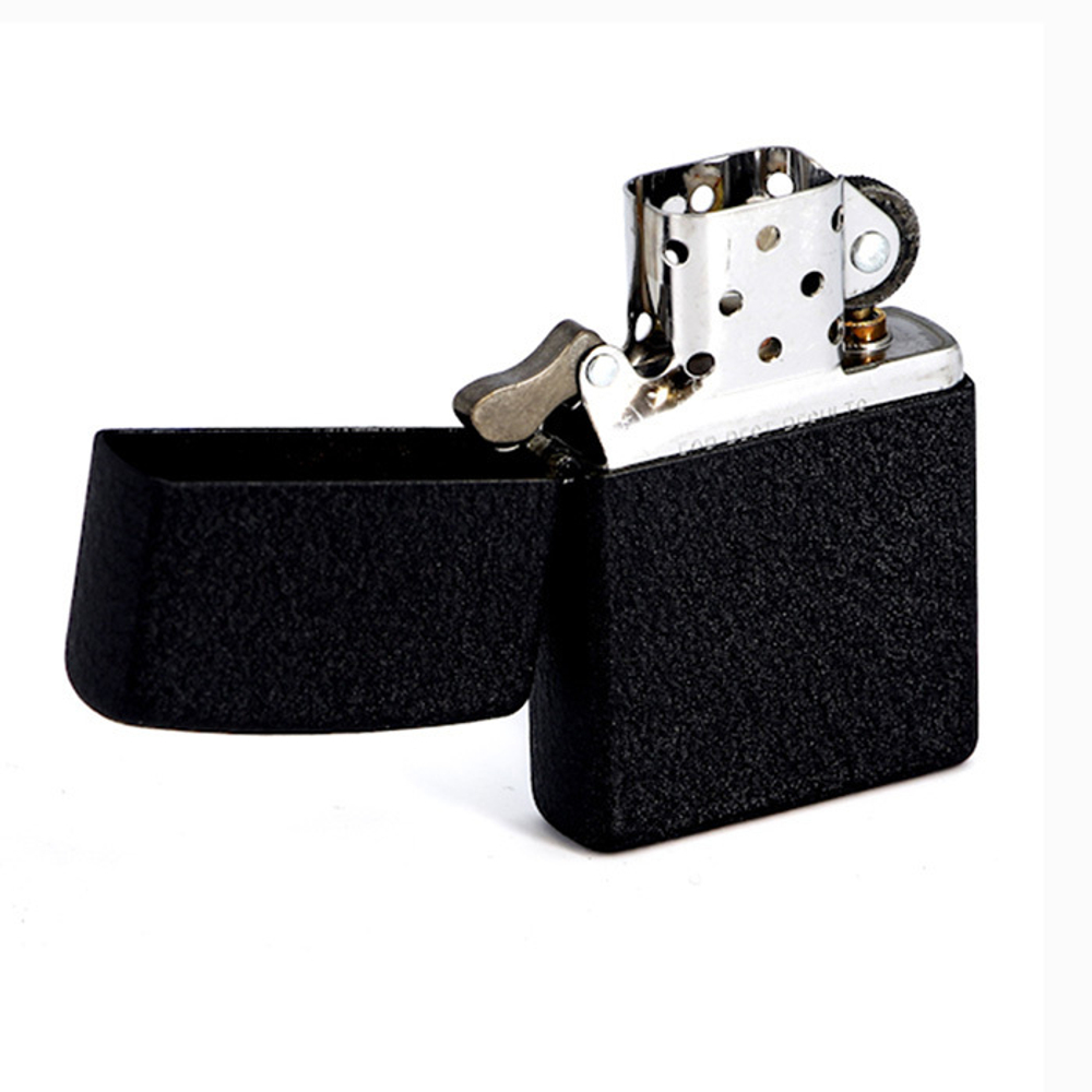 Зажигалка Zippo с покрытием Black Crackle, латунь/сталь, чёрная, матовая, 36x12x56 мм