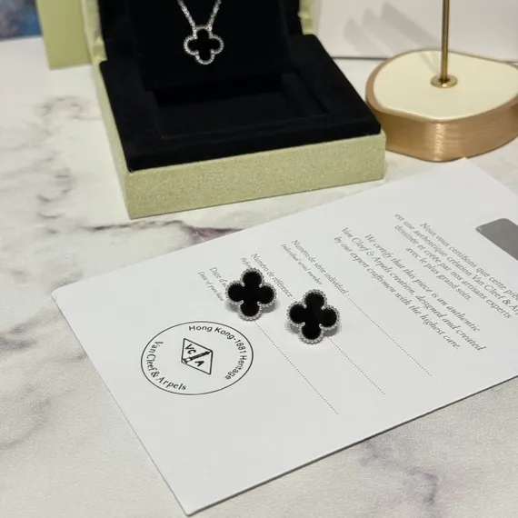 Серьги VAN CLEEF &amp; ARPELS Vintage Alhambra