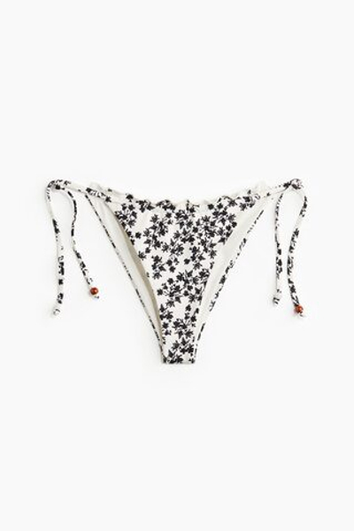 Низ бикини со шнуровкой по бокам — Белый/С цветочным узором - H&M